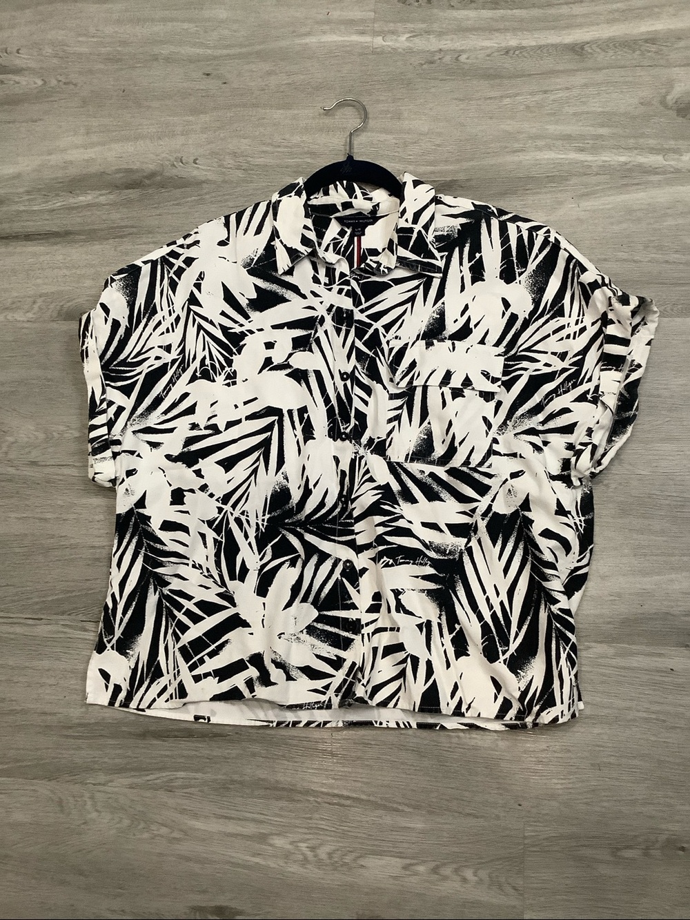 Tommy Hilfiger Tropical Black & White Palm Leaf Island Button-Down Shirt